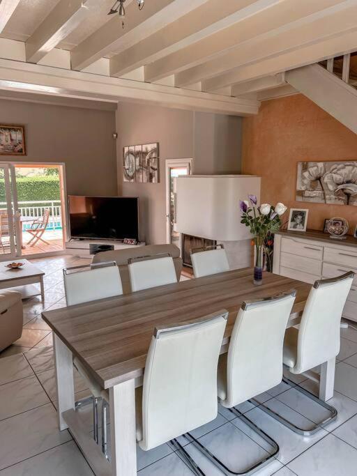 Magnifique Maison A Lentilly - Piscine Dış mekan fotoğraf